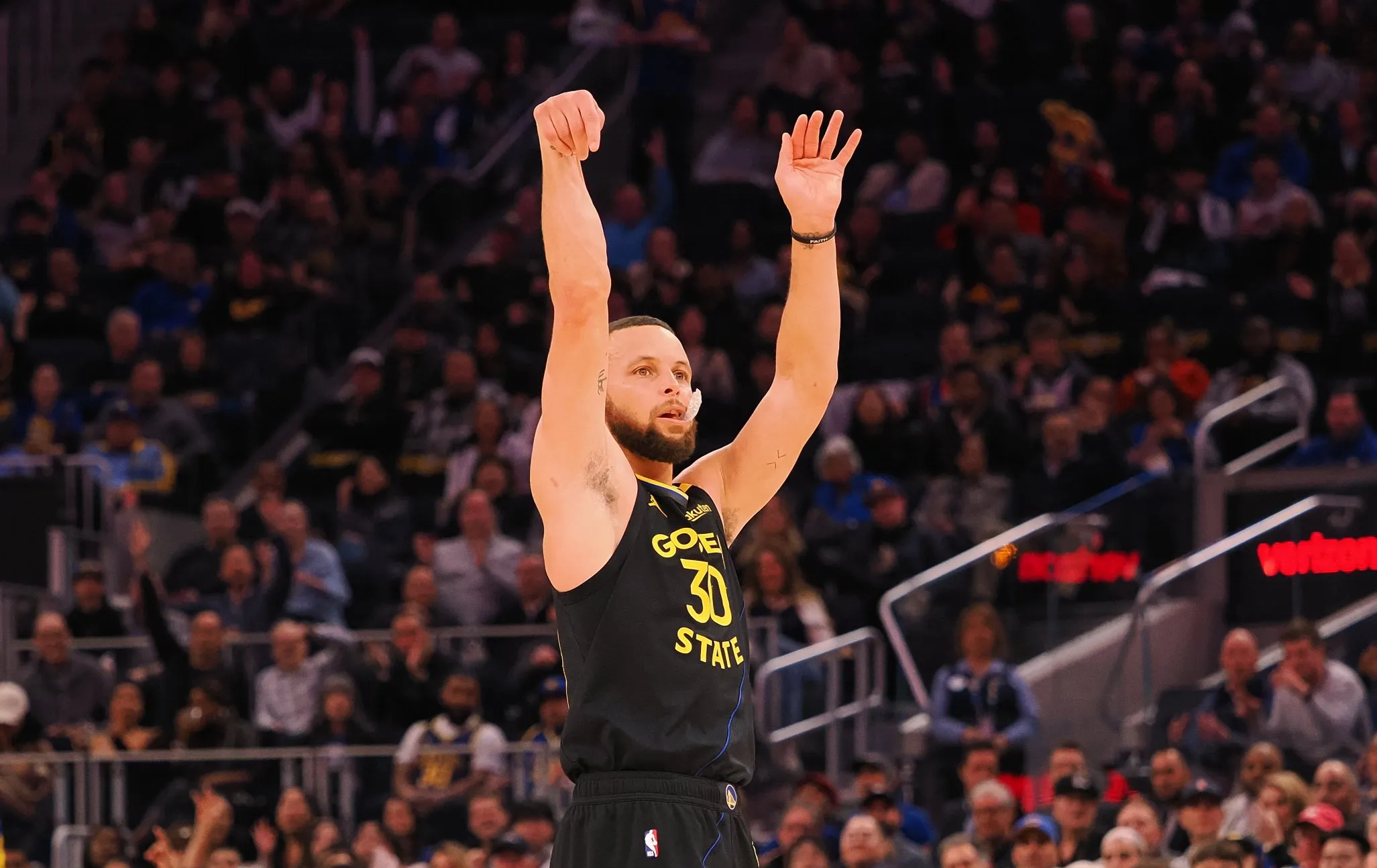 勇士球星三分绝杀，全场观众热烈欢呼，新闻环境这样系统而且.-开云app